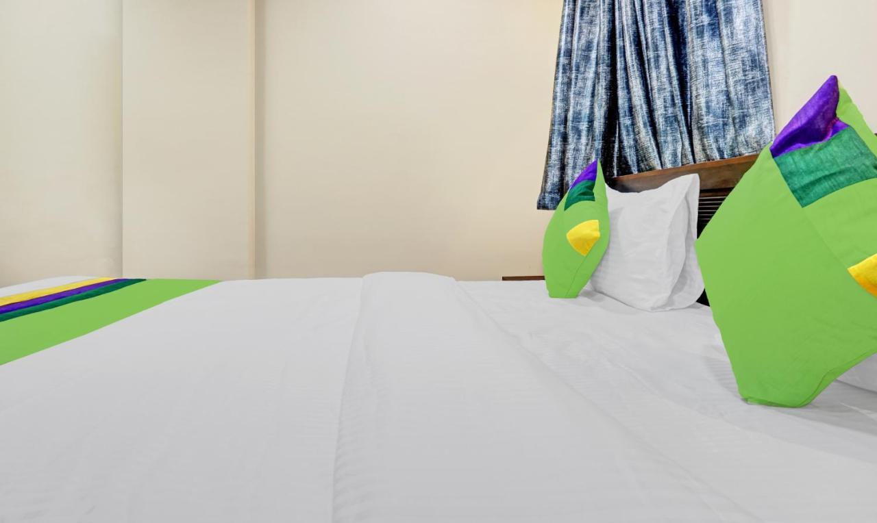 Treebo Tulip Hotel Pune Luaran gambar